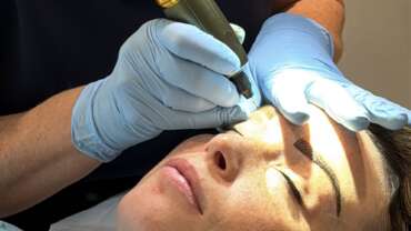 permanente make-up wenkbrauwen, eyeliner, lippen in Mechelen bij Good2B. Voor mannen en vrouwen